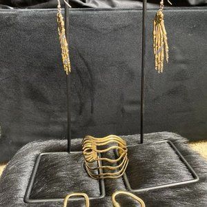 GOLDTONE COSTUME JEWELRY BUNDLE